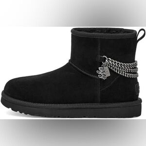 UGG Classic Mini Chains Black Boots | Size 6